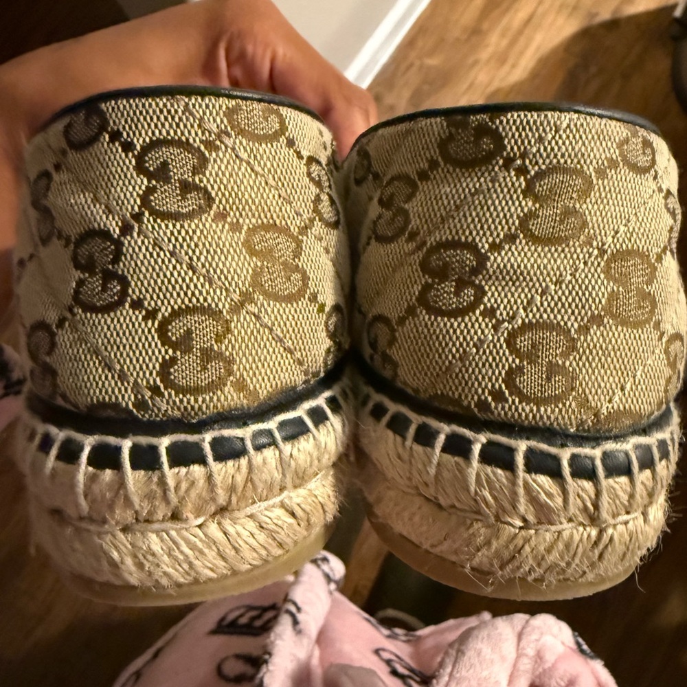Gucci Black and Cream Espadrille Flats - Picture 7 of 7